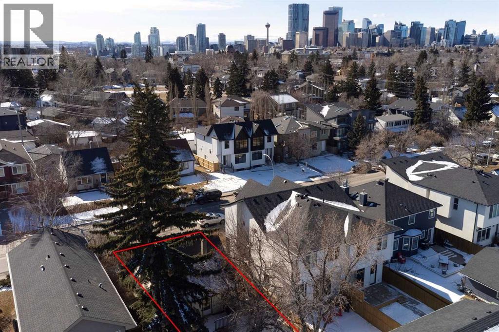 Single Family House for Sale in  Regal Crescent NE Renfrew Calgary 