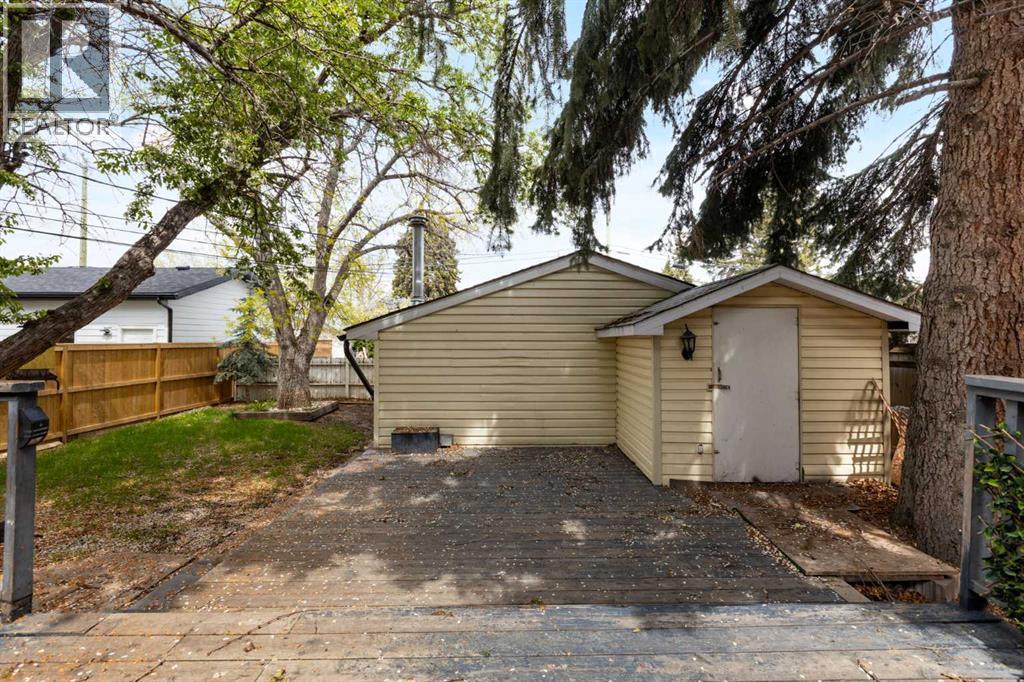 Single Family House for Sale in  Regal Crescent NE Renfrew Calgary 