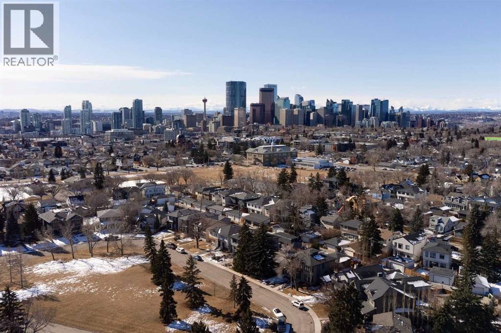Single Family House for Sale in  Regal Crescent NE Renfrew Calgary 