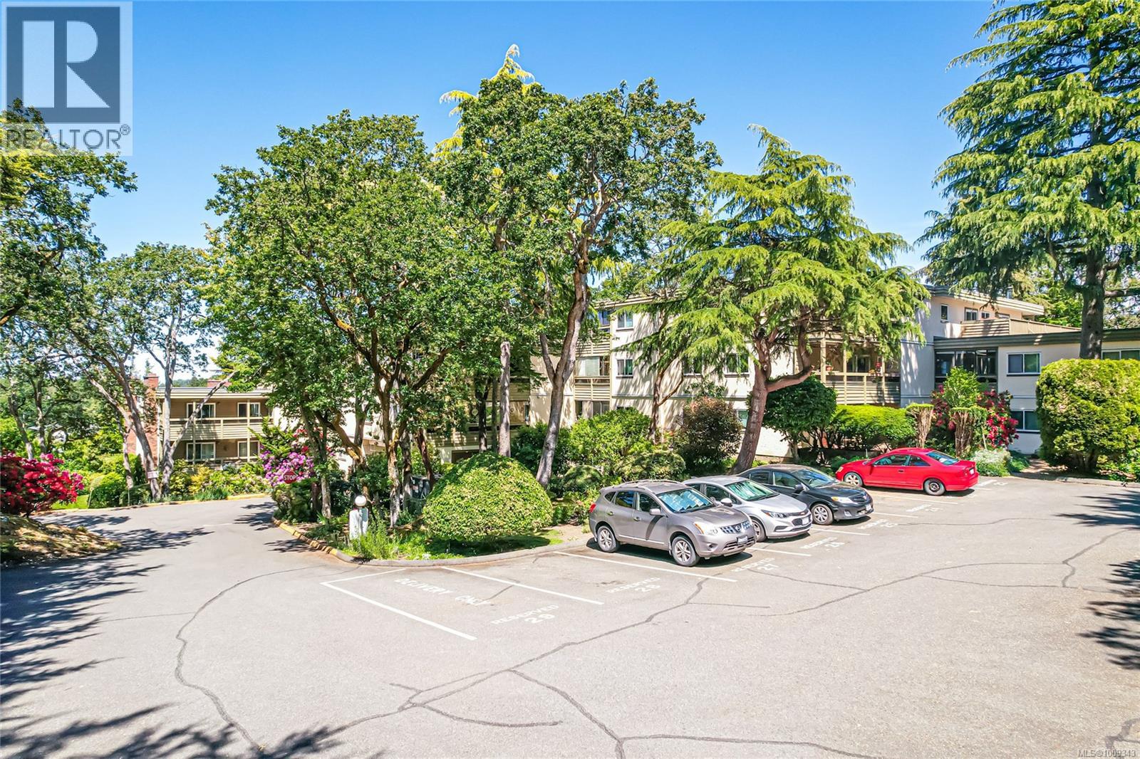 Photo 18 of 311 1010 Bristol Rd, Saanich BC