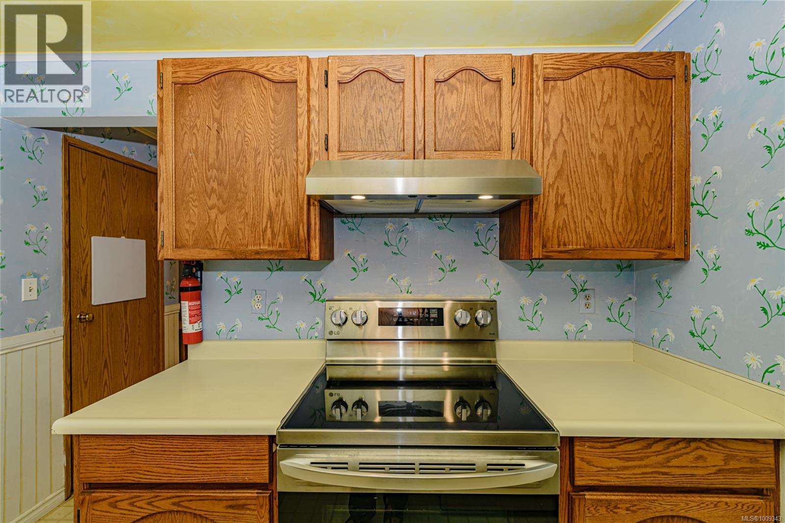Photo 10 of 311 1010 Bristol Rd, Saanich BC