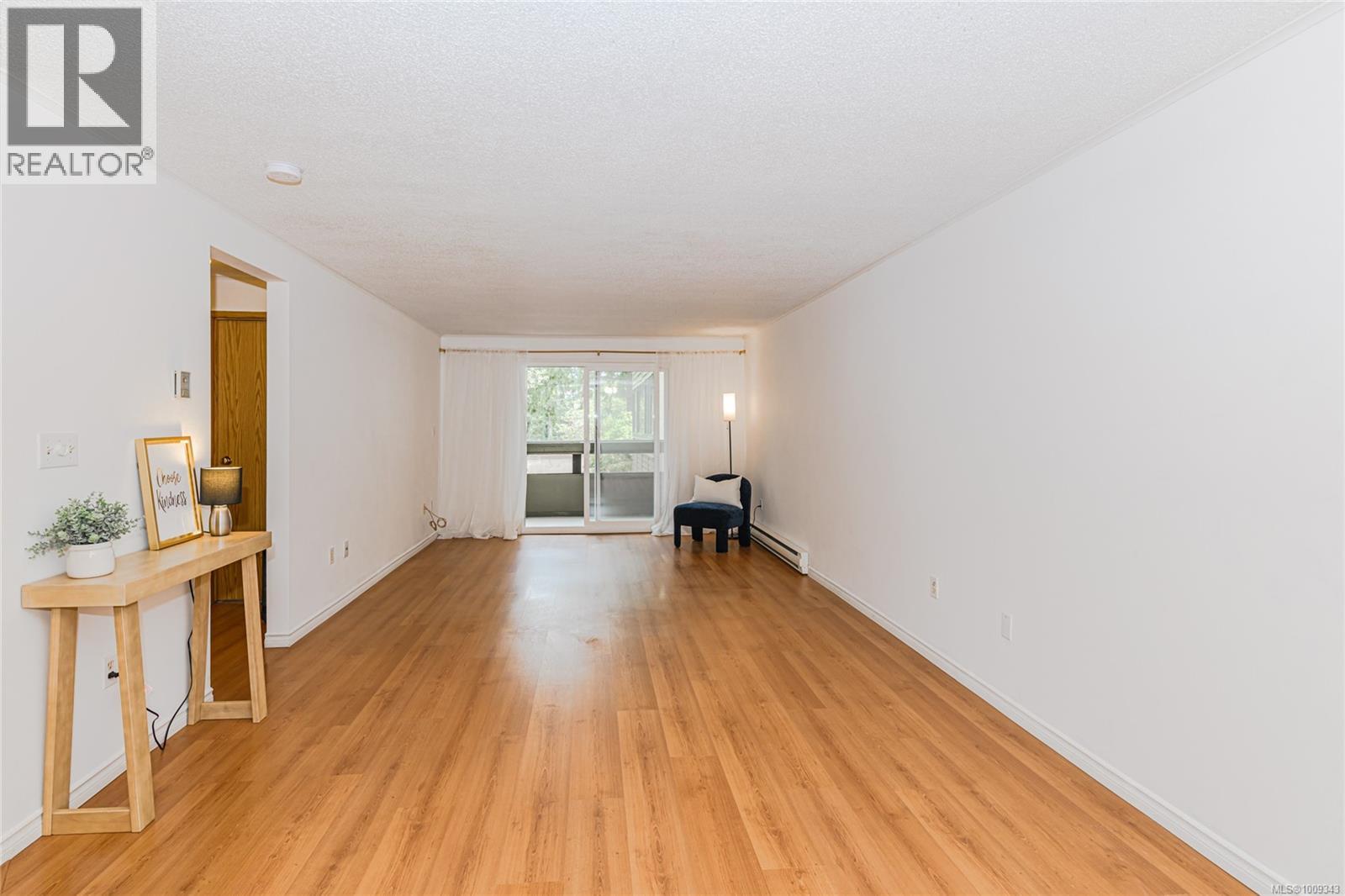 Photo 3 of 311 1010 Bristol Rd, Saanich BC