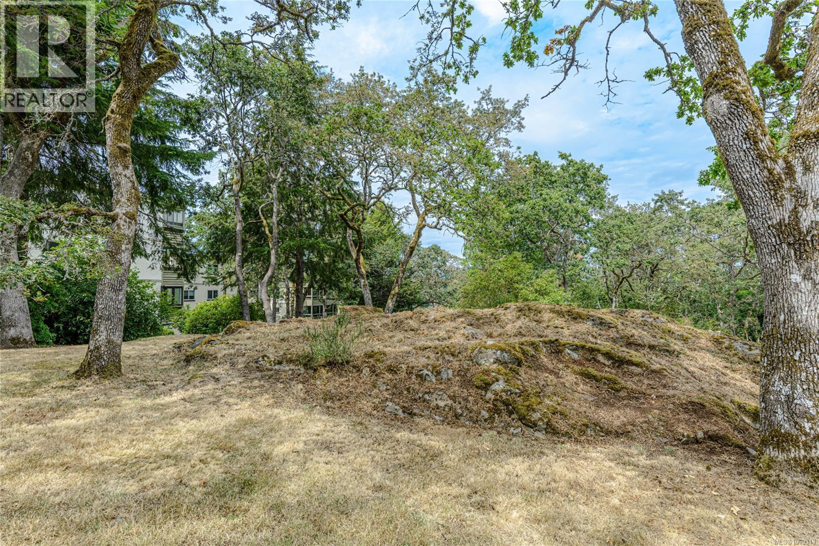 Photo 19 of 311 1010 Bristol Rd, Saanich BC