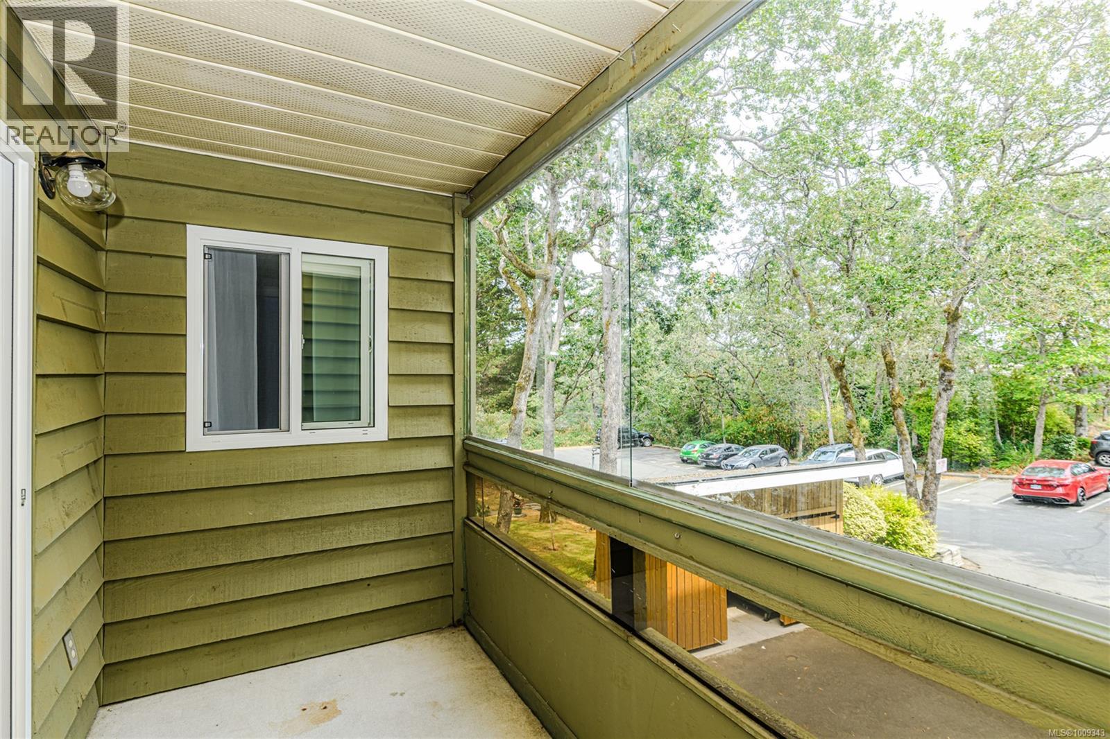 Photo 6 of 311 1010 Bristol Rd, Saanich BC