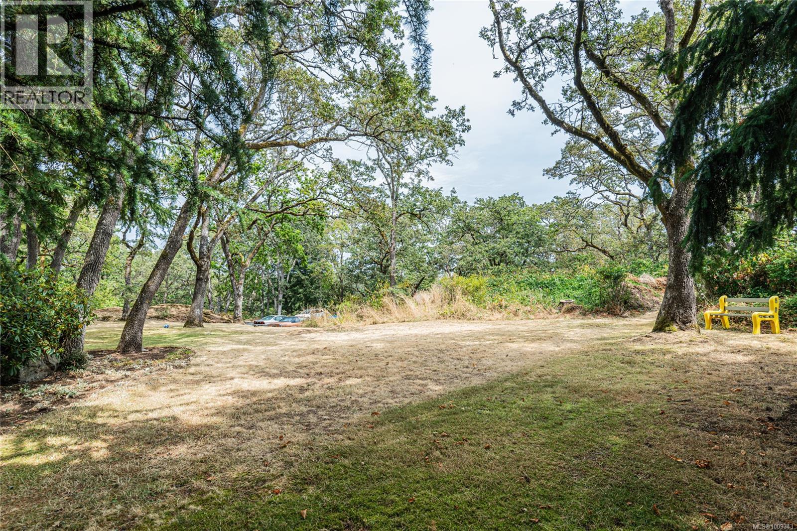 Photo 24 of 311 1010 Bristol Rd, Saanich BC