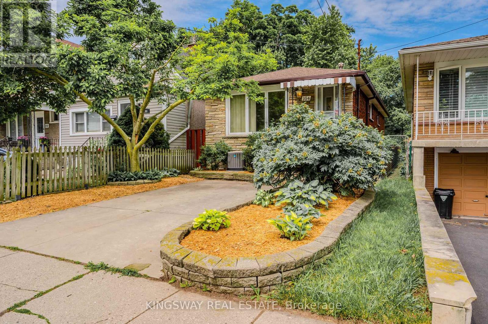 Photo 1 of 164 East 23rd Street, Hamilton ON