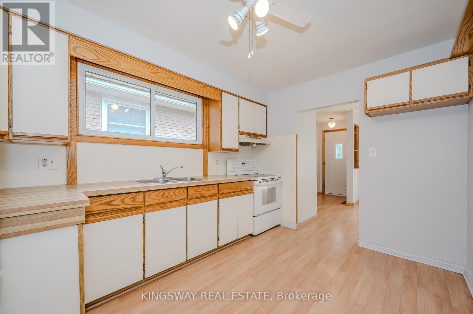 Photo 10 of 164 East 23rd Street, Hamilton ON