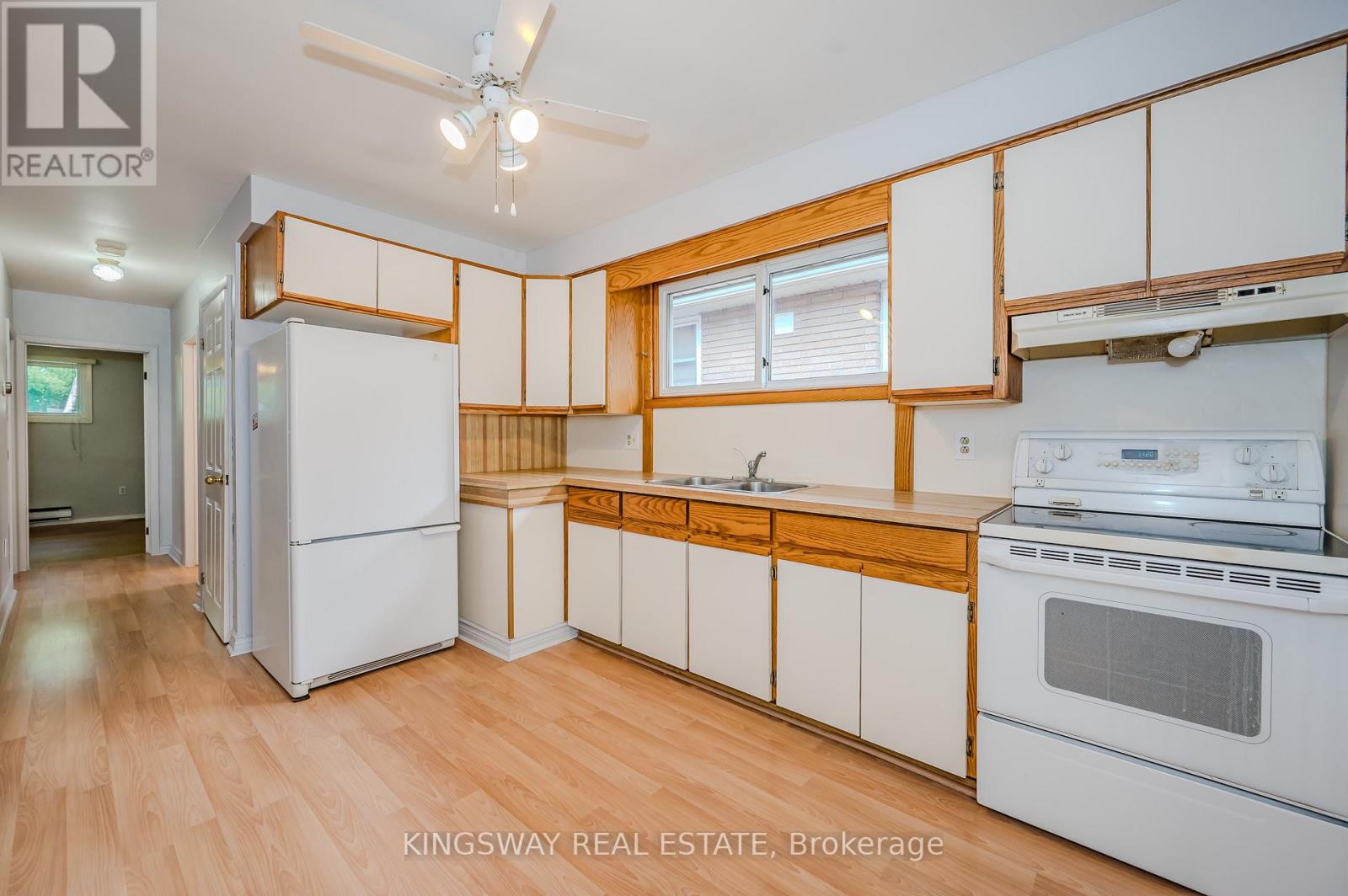 Photo 7 of 164 East 23rd Street, Hamilton ON