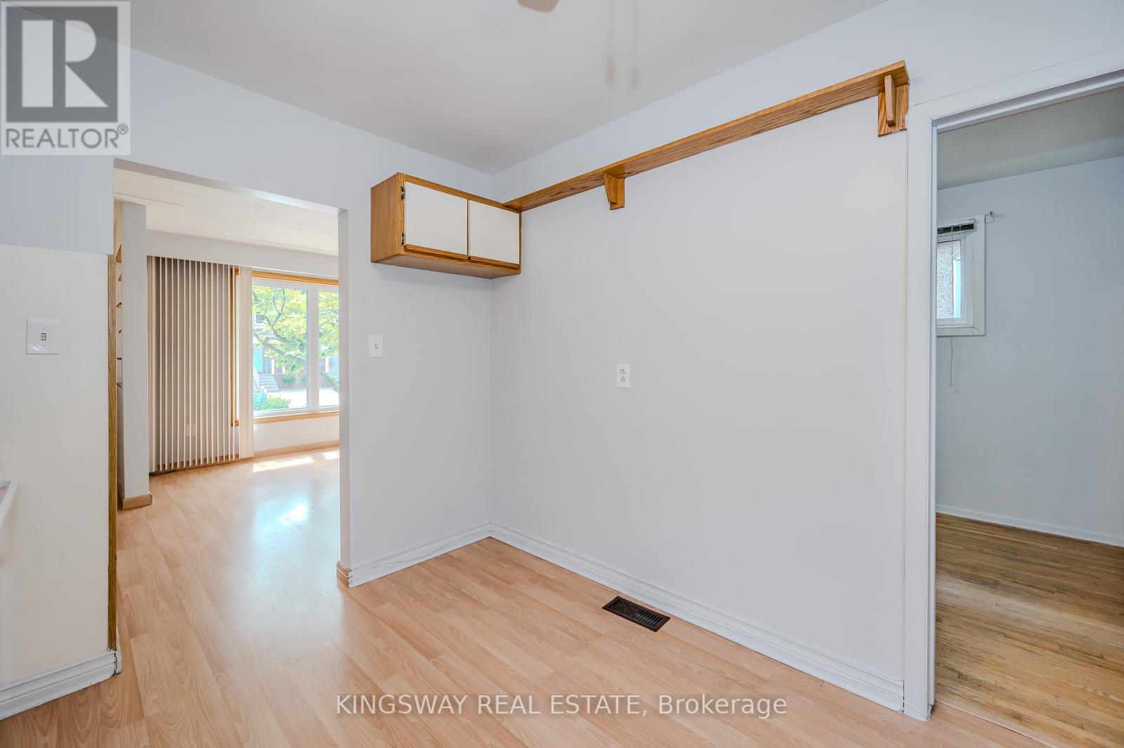 Photo 9 of 164 East 23rd Street, Hamilton ON