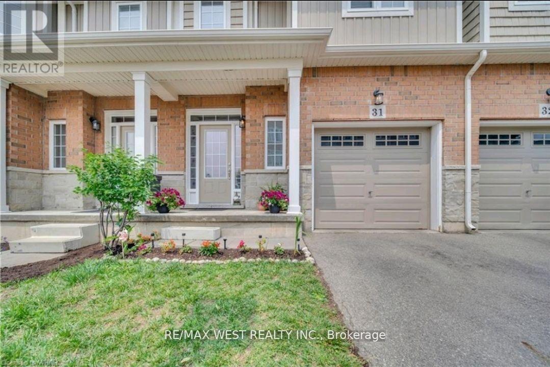 Photo 1 of 31 100 Chester Drive, Cambridge ON
