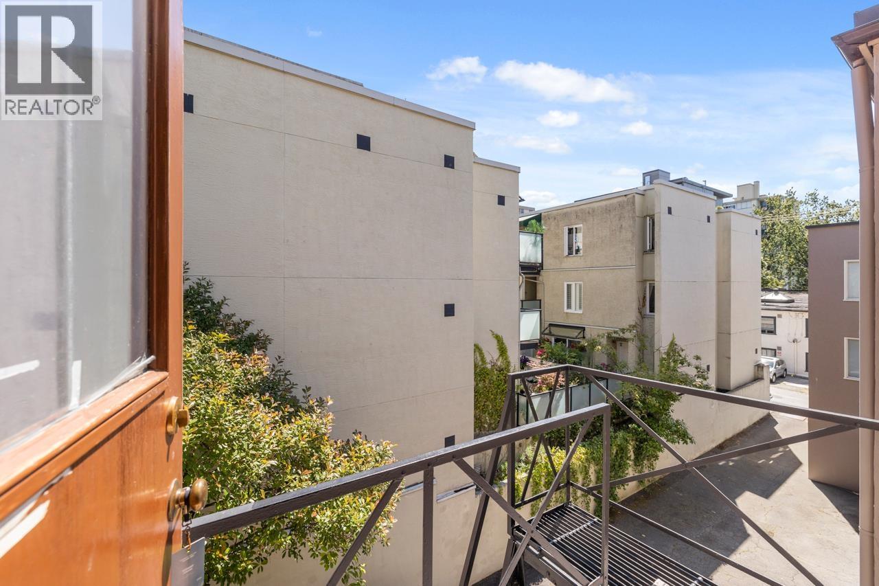 Photo 21 of 302 1246 Cardero Street, Vancouver BC