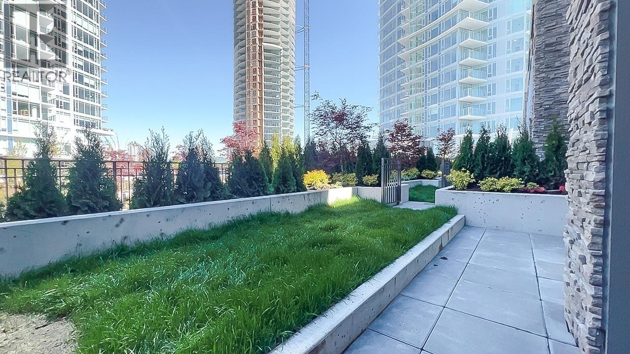 Photo 13 of 206 7123 11 Th Avenue, Burnaby BC