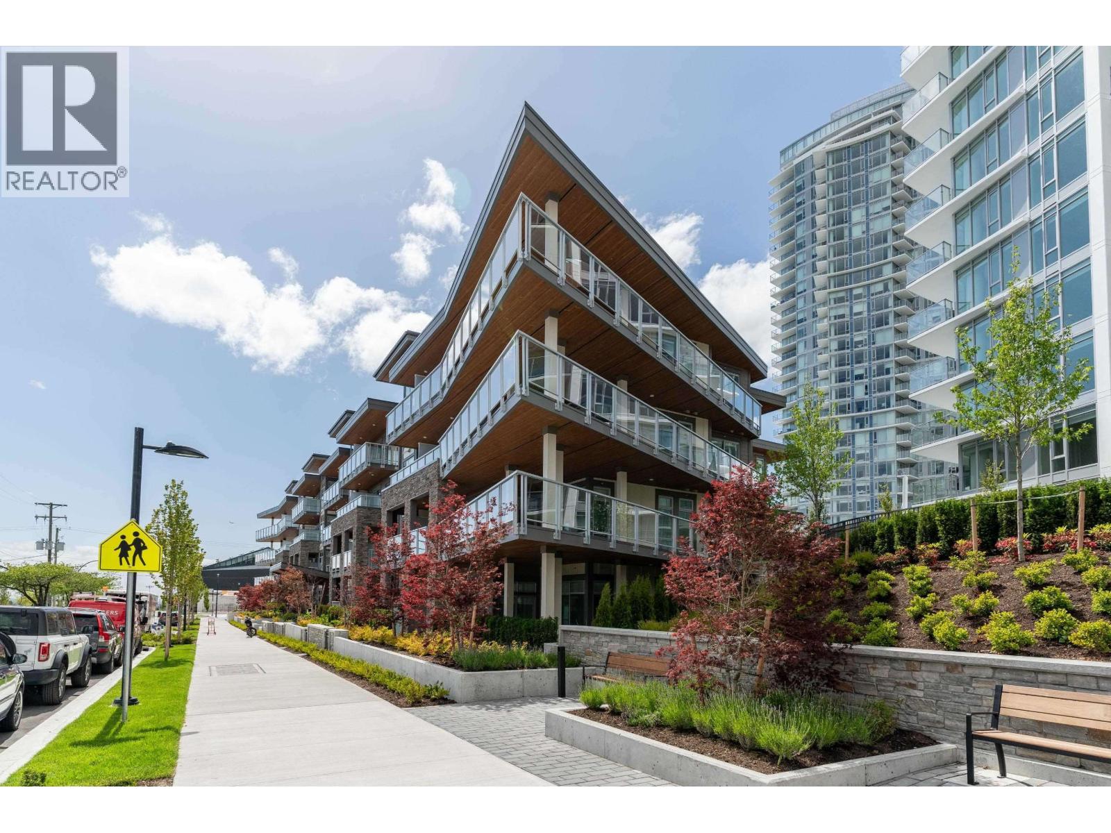Photo 14 of 206 7123 11 Th Avenue, Burnaby BC