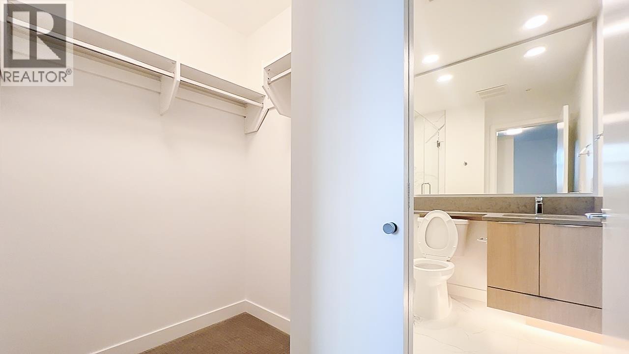 Photo 4 of 206 7123 11 Th Avenue, Burnaby BC