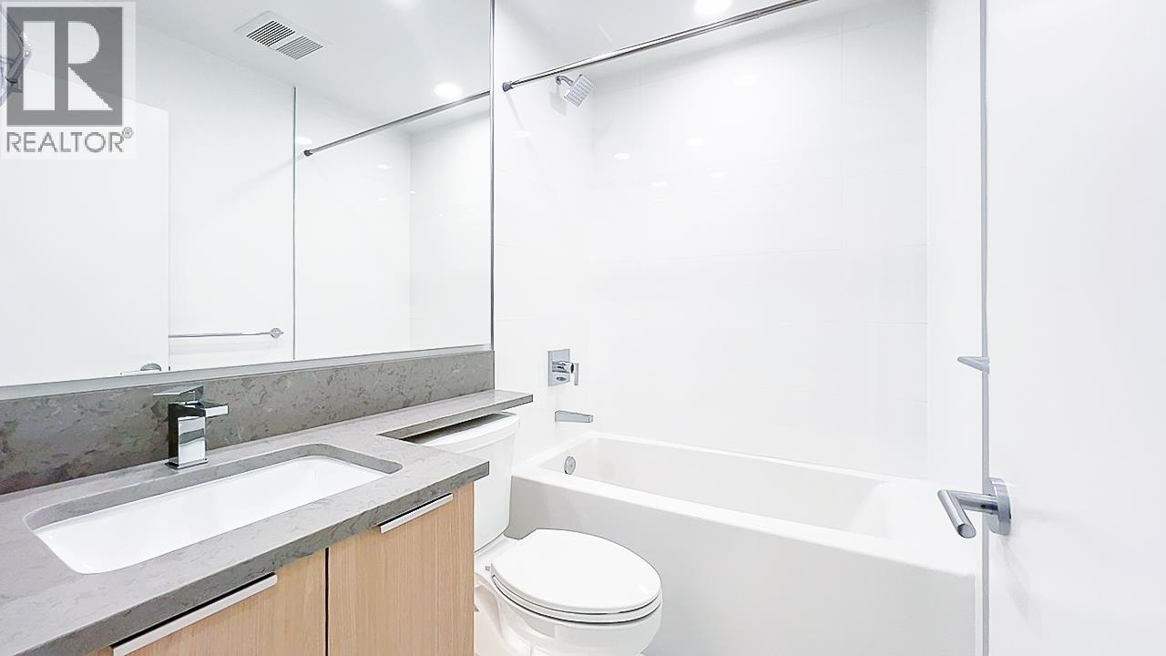 Photo 2 of 206 7123 11 Th Avenue, Burnaby BC