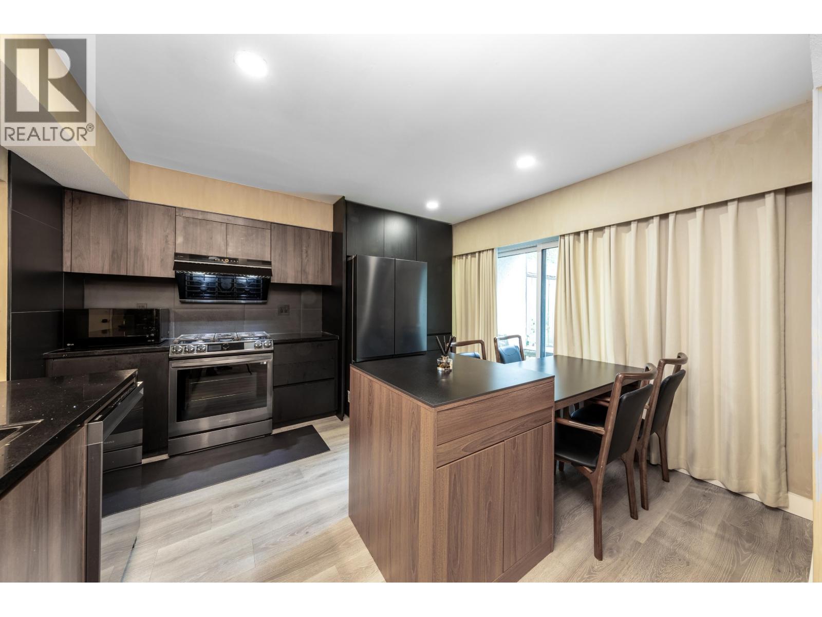 Photo 4 of 116 11491 7th Avenue, Richmond BC