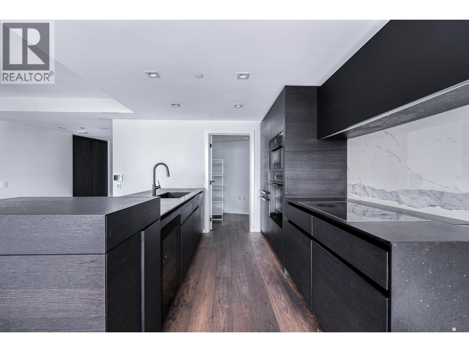 Photo 6 of 1703 620 Cardero Street, Vancouver BC