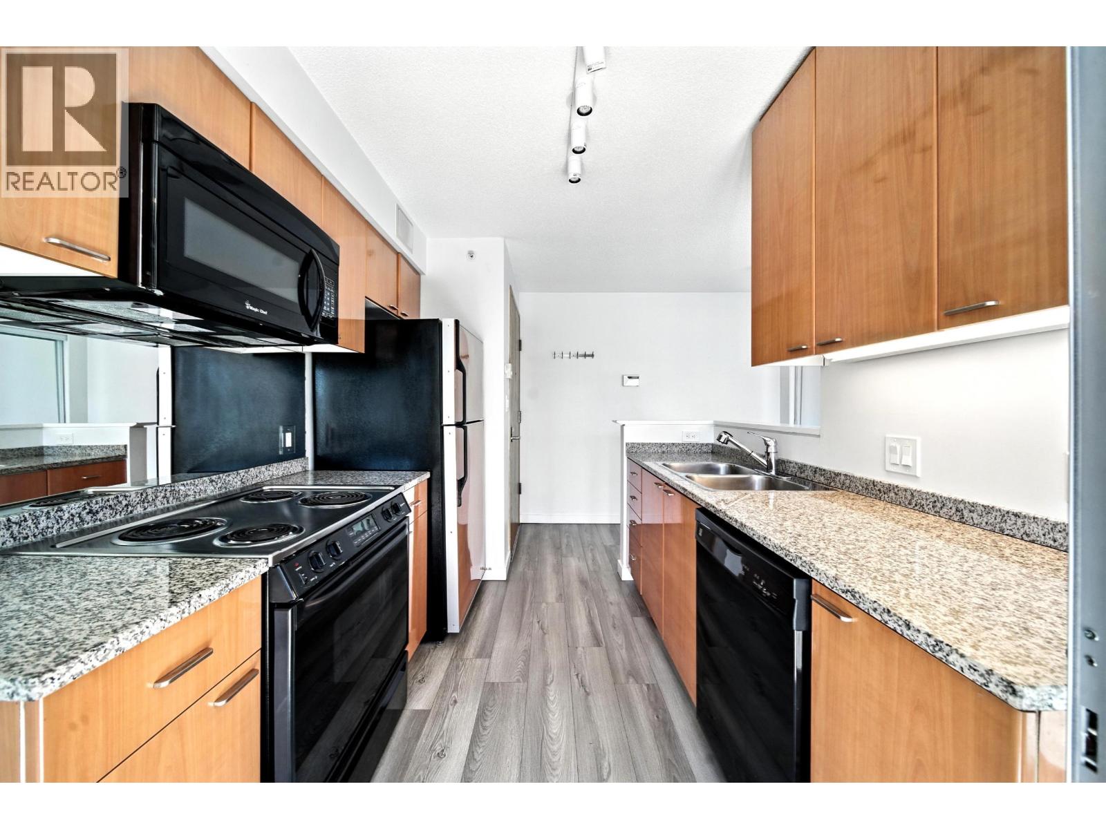 Photo 11 of 3004 1200 W Georgia Street, Vancouver BC