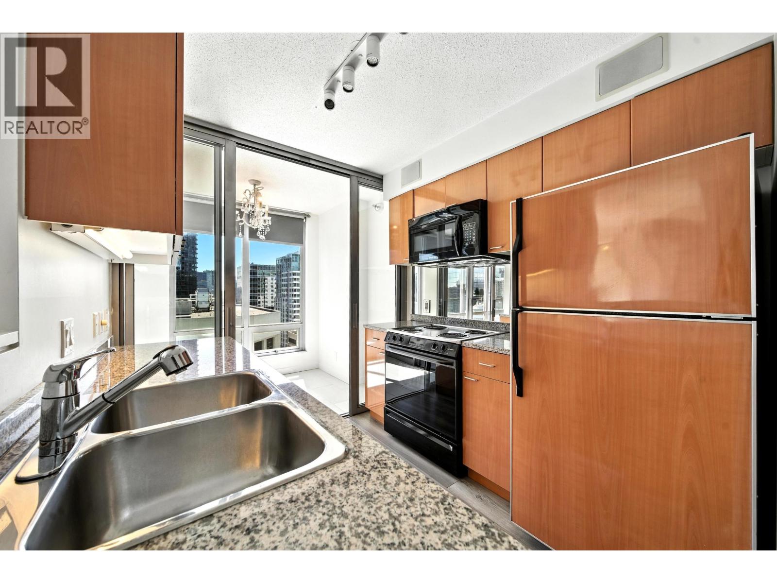 Photo 12 of 3004 1200 W Georgia Street, Vancouver BC