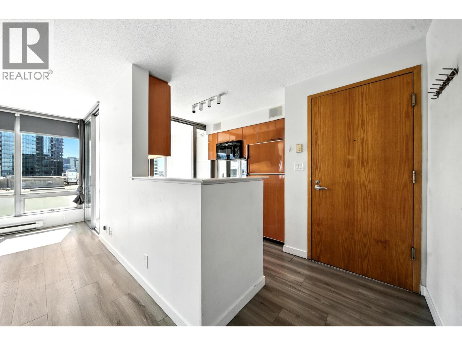 Photo 13 of 3004 1200 W Georgia Street, Vancouver BC