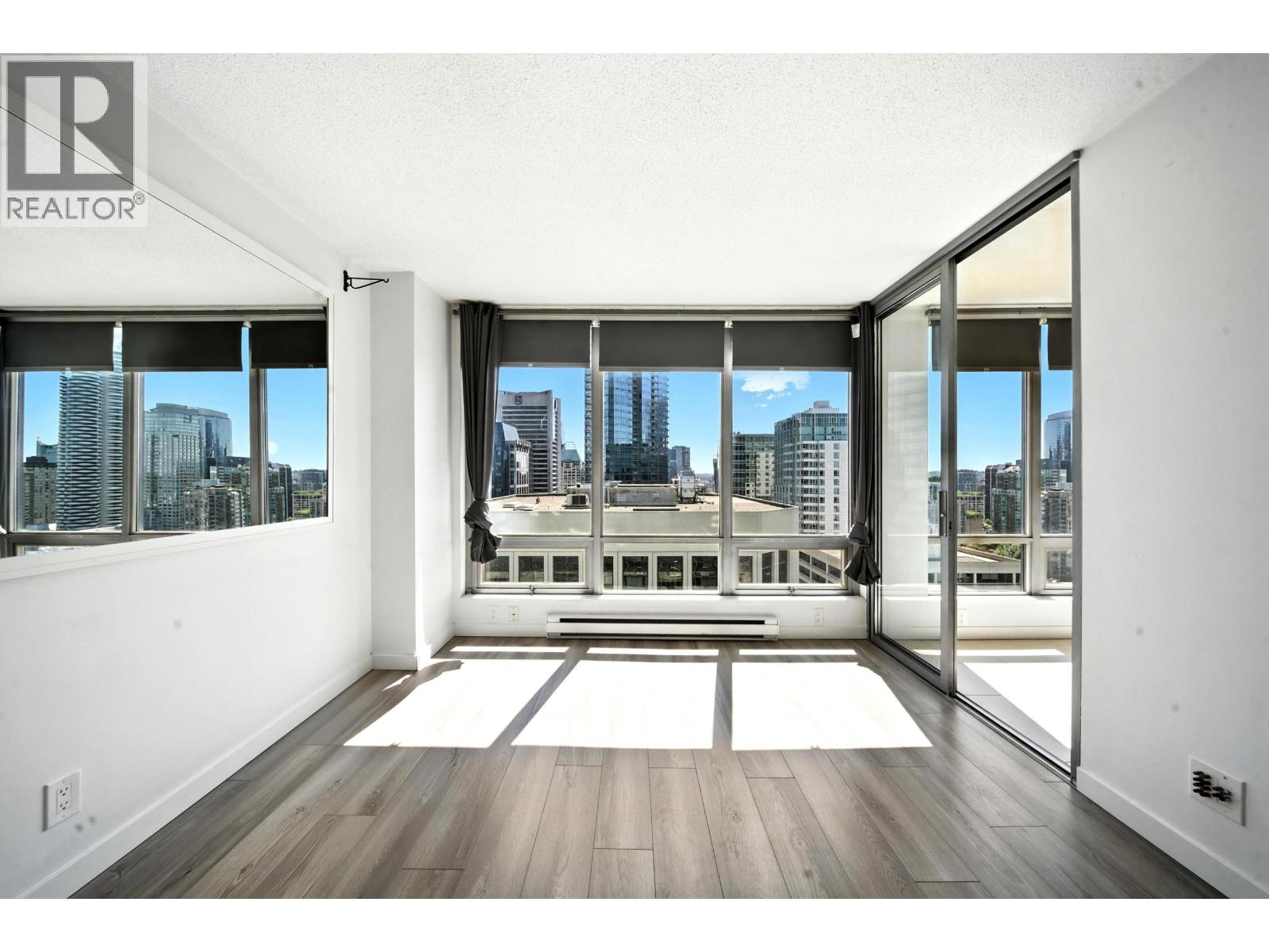 Photo 3 of 3004 1200 W Georgia Street, Vancouver BC
