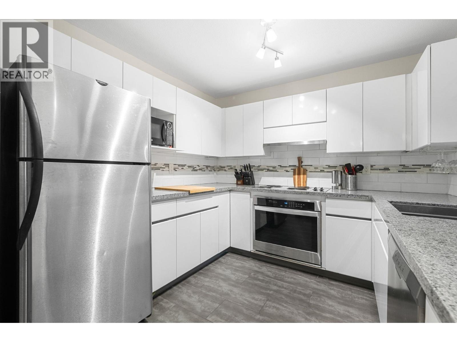 Photo 21 of 106 1023 Wolfe Avenue, Vancouver BC