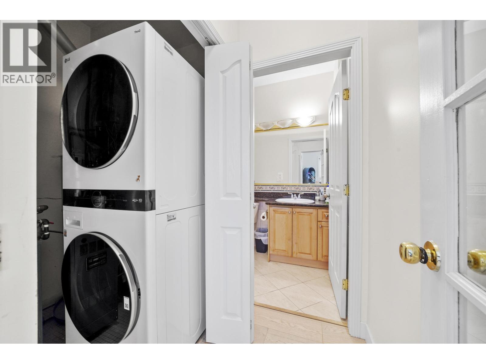 Photo 15 of 4857 Victory Street, Burnaby BC