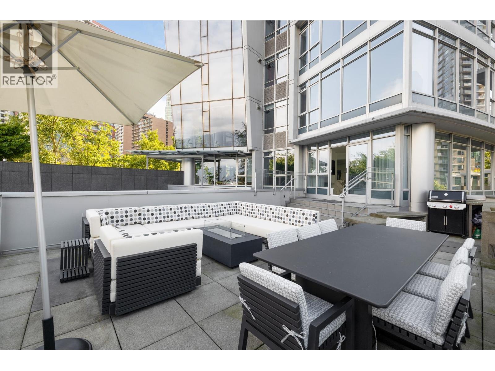 Photo 7 of 301 1233 W Cordova Street, Vancouver BC