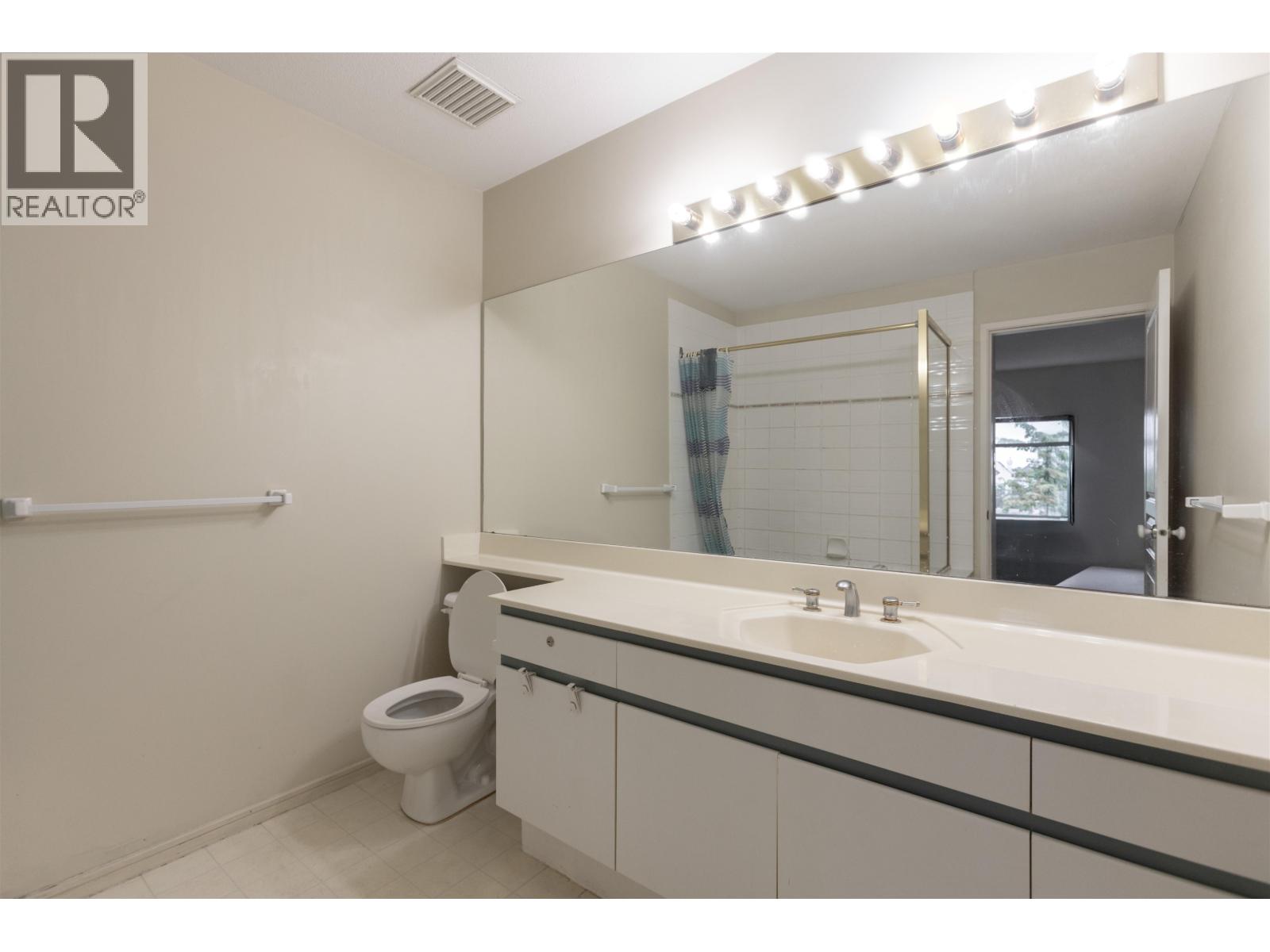 Photo 2 of 408 8220 Jones Road, Richmond BC
