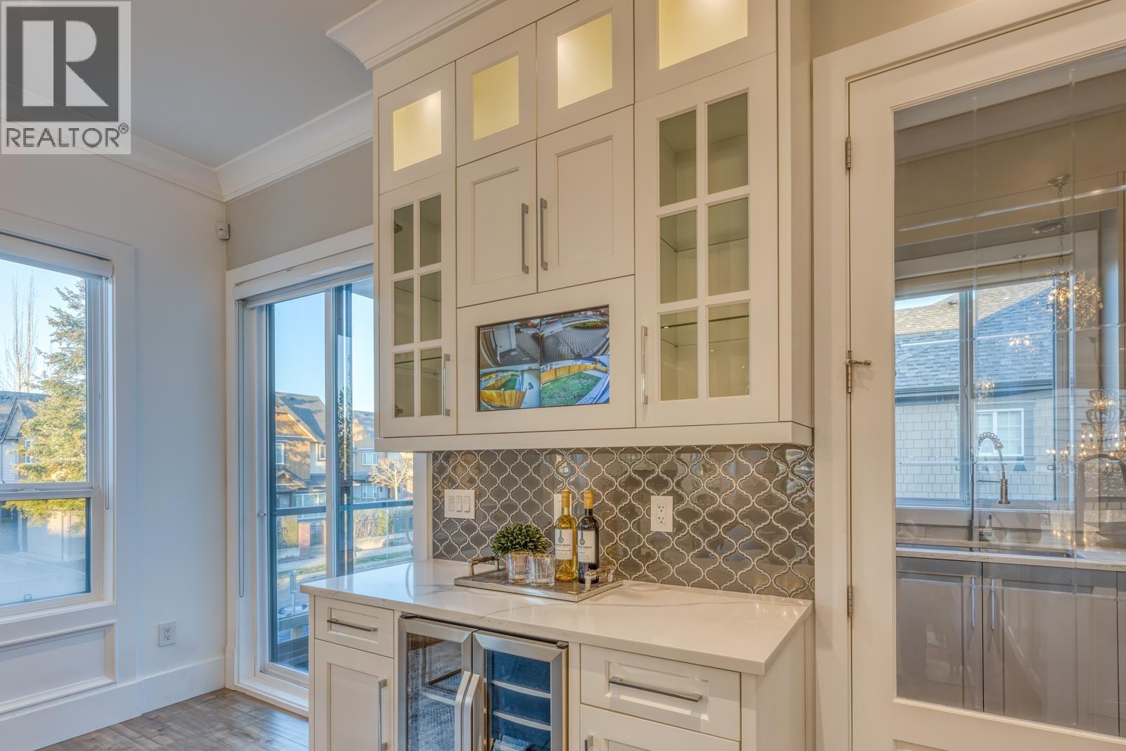 Photo 11 of 7102 Bridge Street, Richmond BC