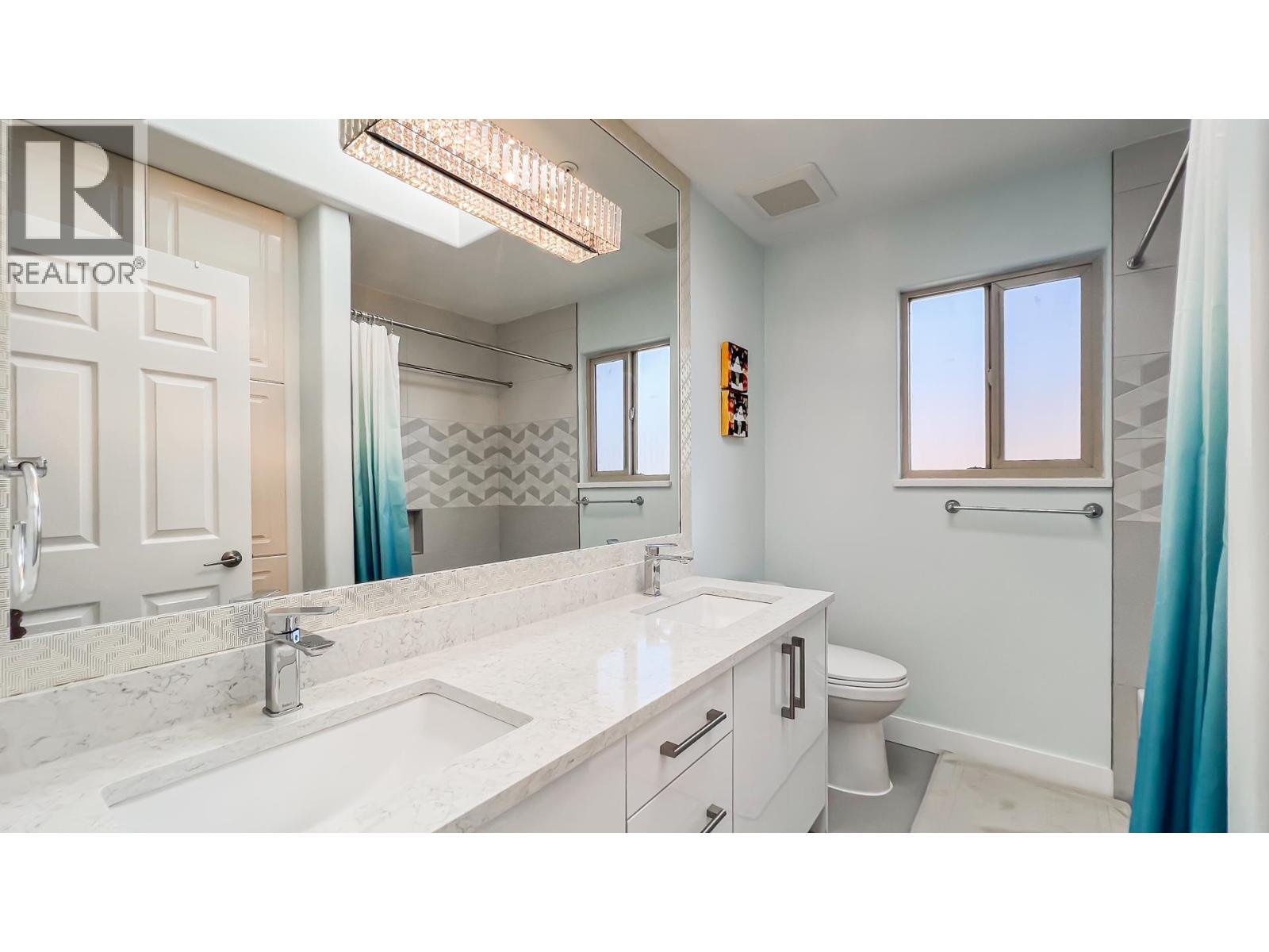 Photo 16 of 2083 E 53rd Avenue, Vancouver BC