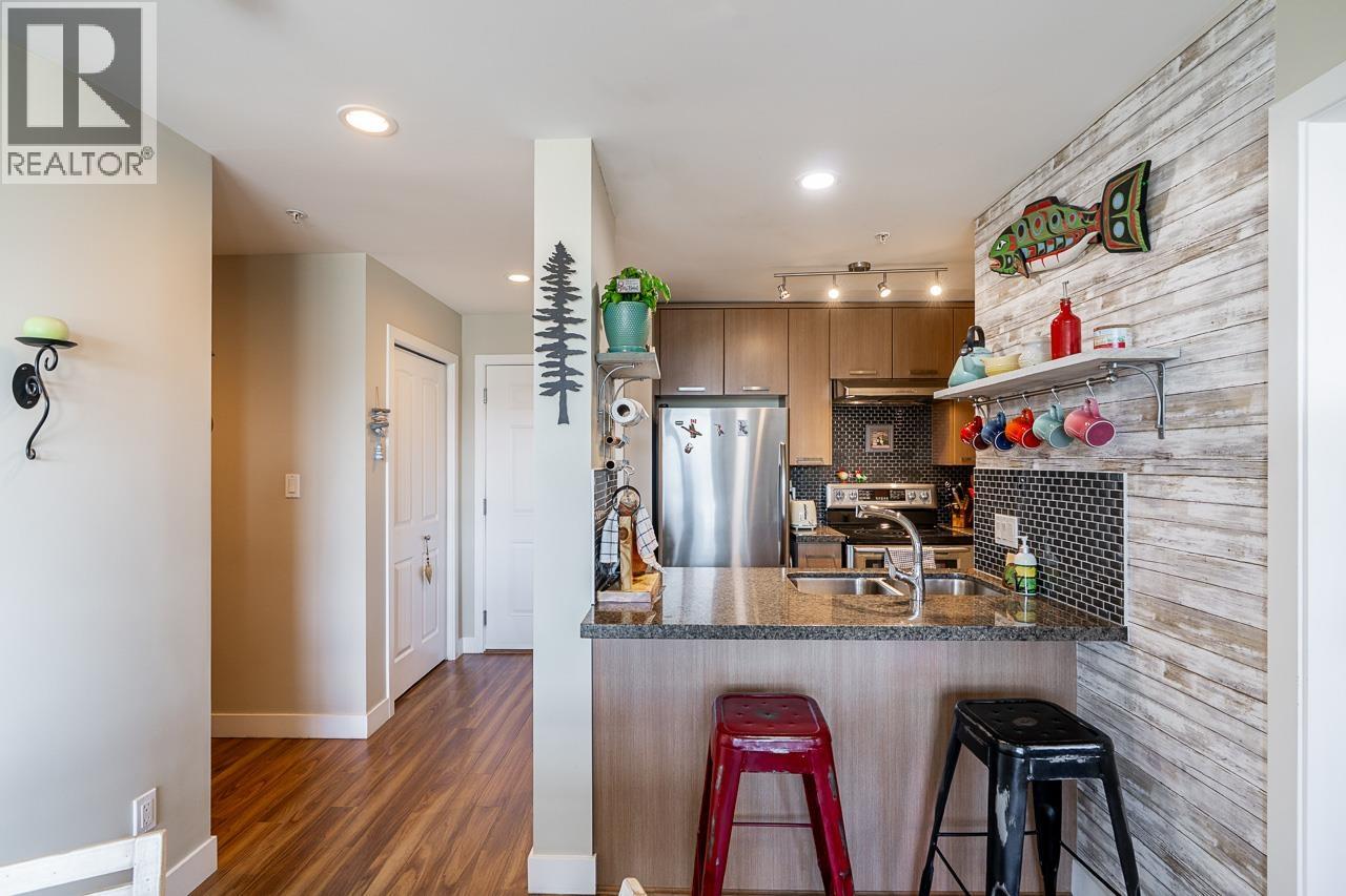 Photo 10 of Ph 2 3255 Smith Avenue, Burnaby BC