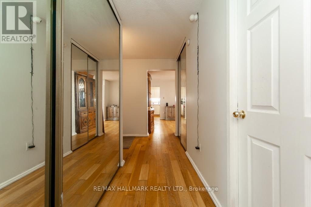 Photo 36 of 2102 10 Sunny Glenway, Toronto ON