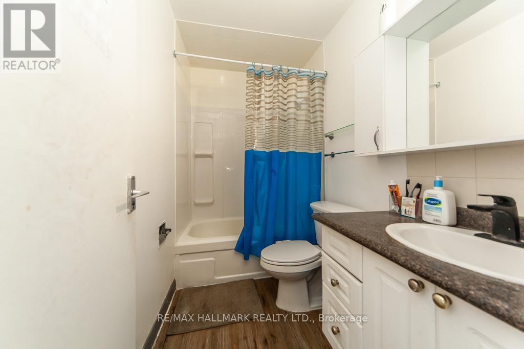 Photo 23 of 2102 10 Sunny Glenway, Toronto ON