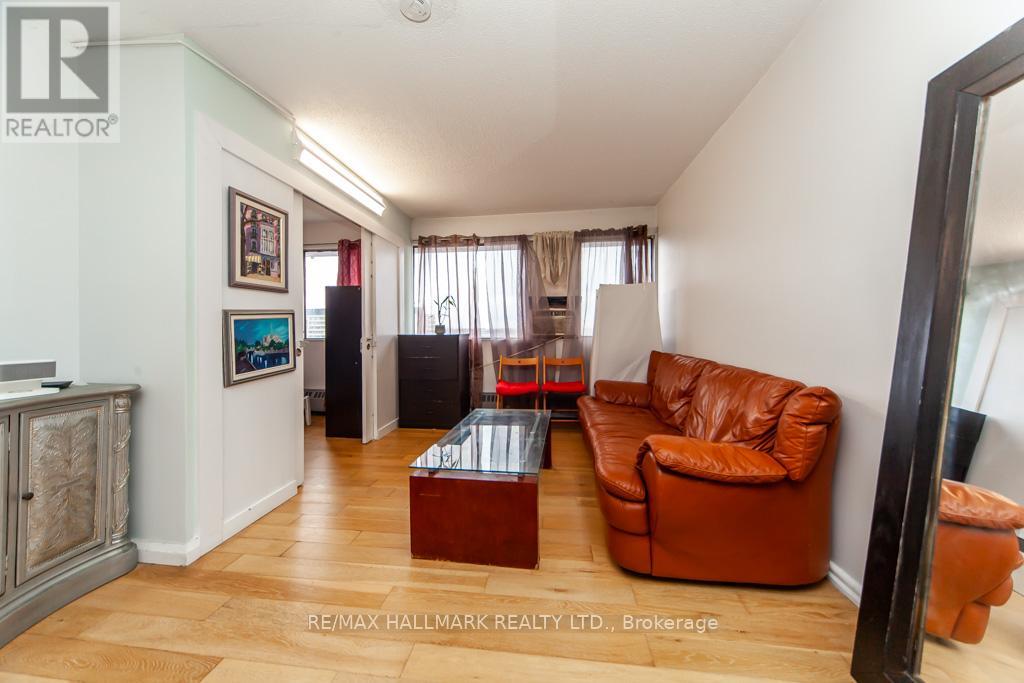 Photo 30 of 2102 10 Sunny Glenway, Toronto ON