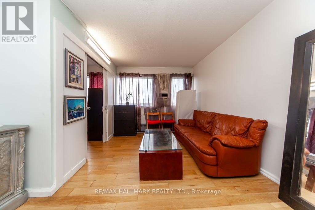 Photo 19 of 2102 10 Sunny Glenway, Toronto ON