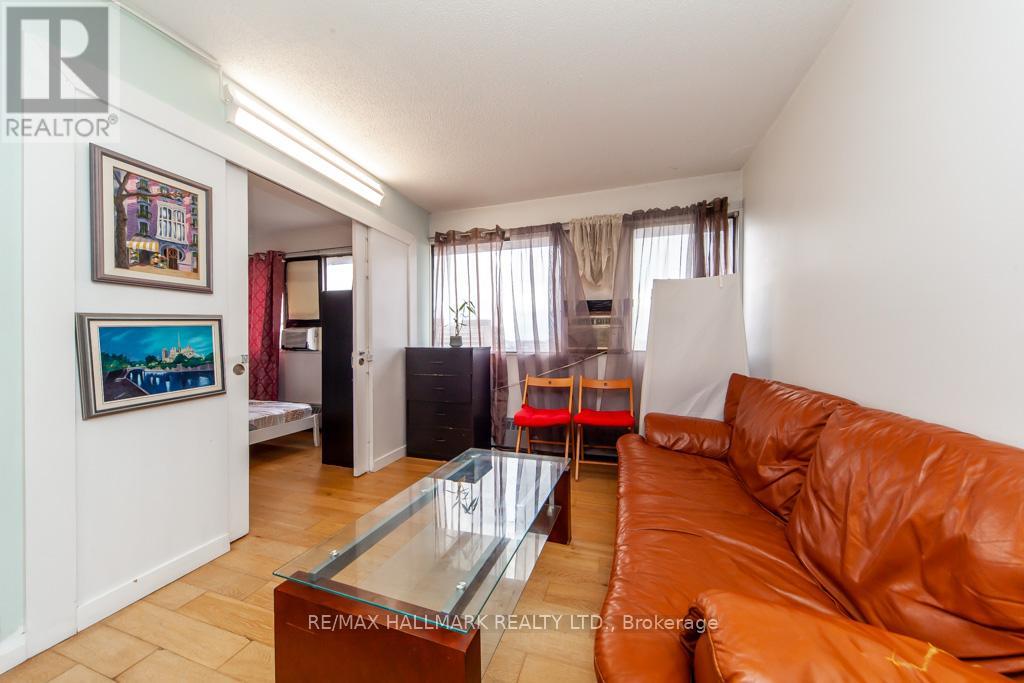 Photo 18 of 2102 10 Sunny Glenway, Toronto ON
