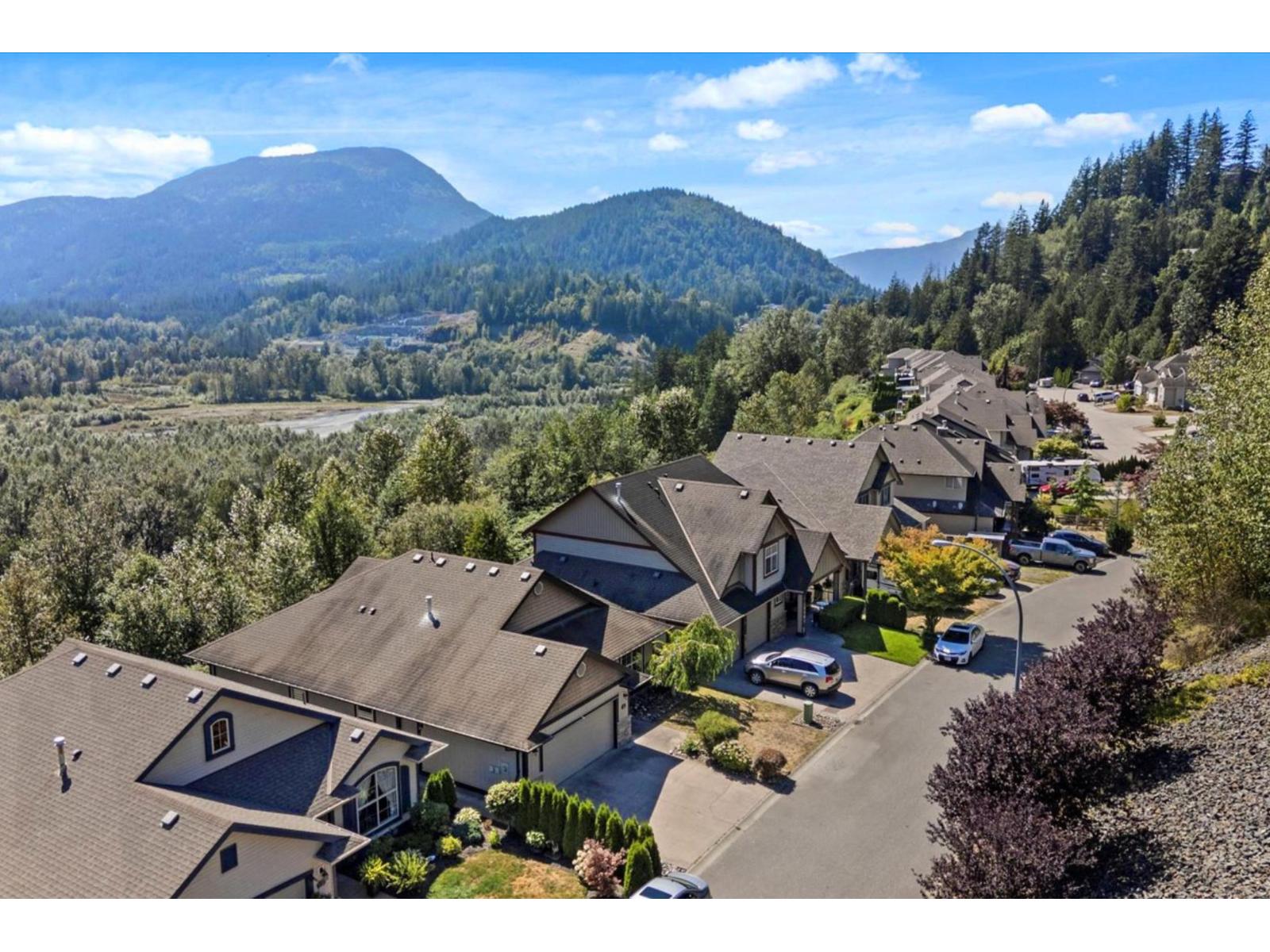 Photo 34 of 4 46058 Bridle Ridge Crescent Promontory, Chilliwack BC