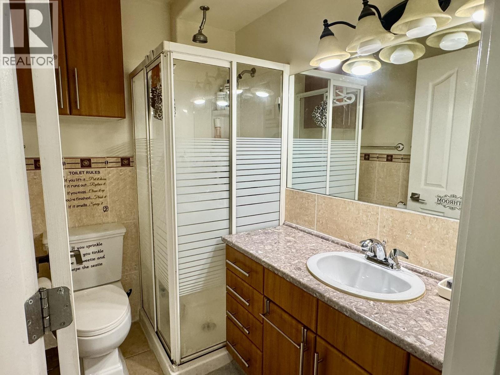 Photo 11 of 208 815 Fourth Avenue, New Westminster BC