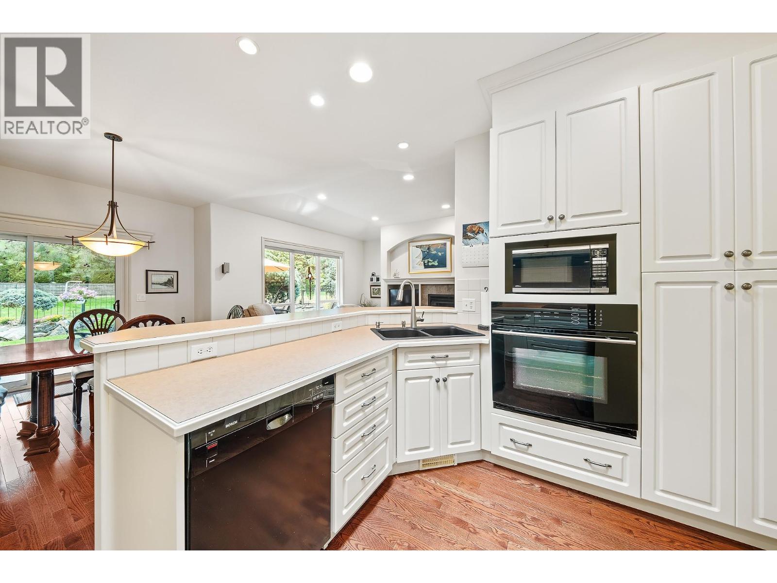  4137 Gallaghers Forest South, Kelowna