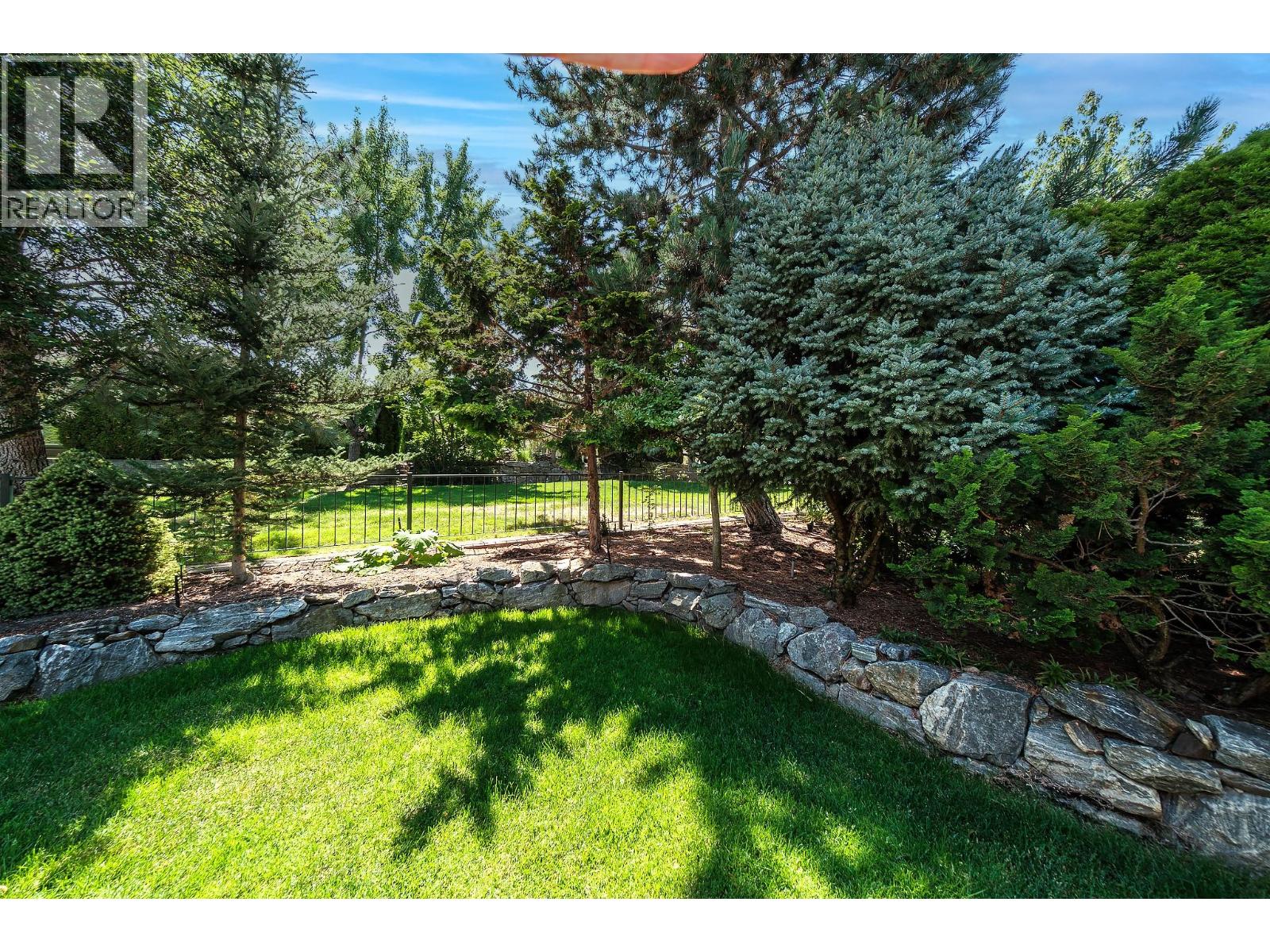  4137 Gallaghers Forest South, Kelowna