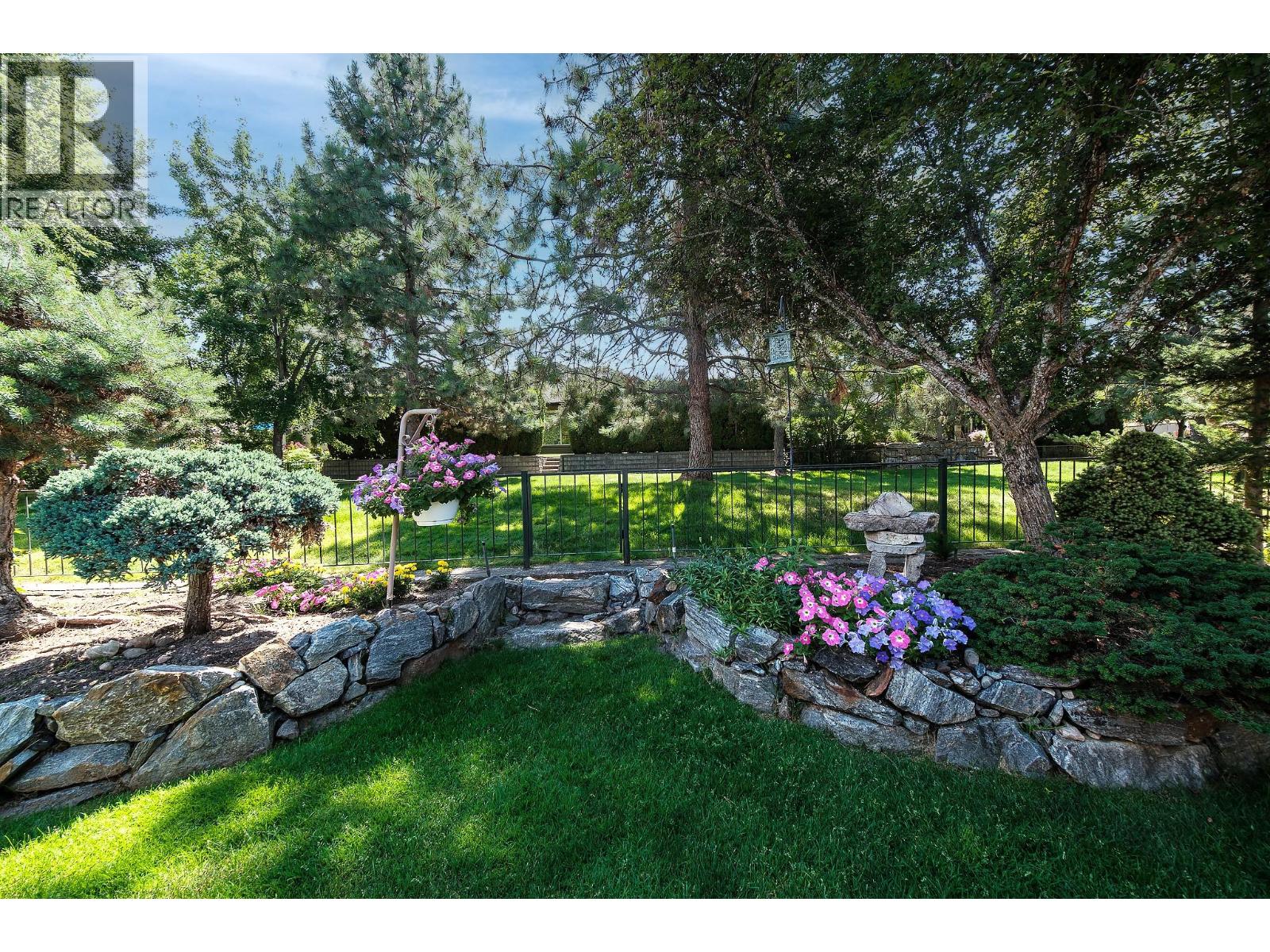  4137 Gallaghers Forest South, Kelowna