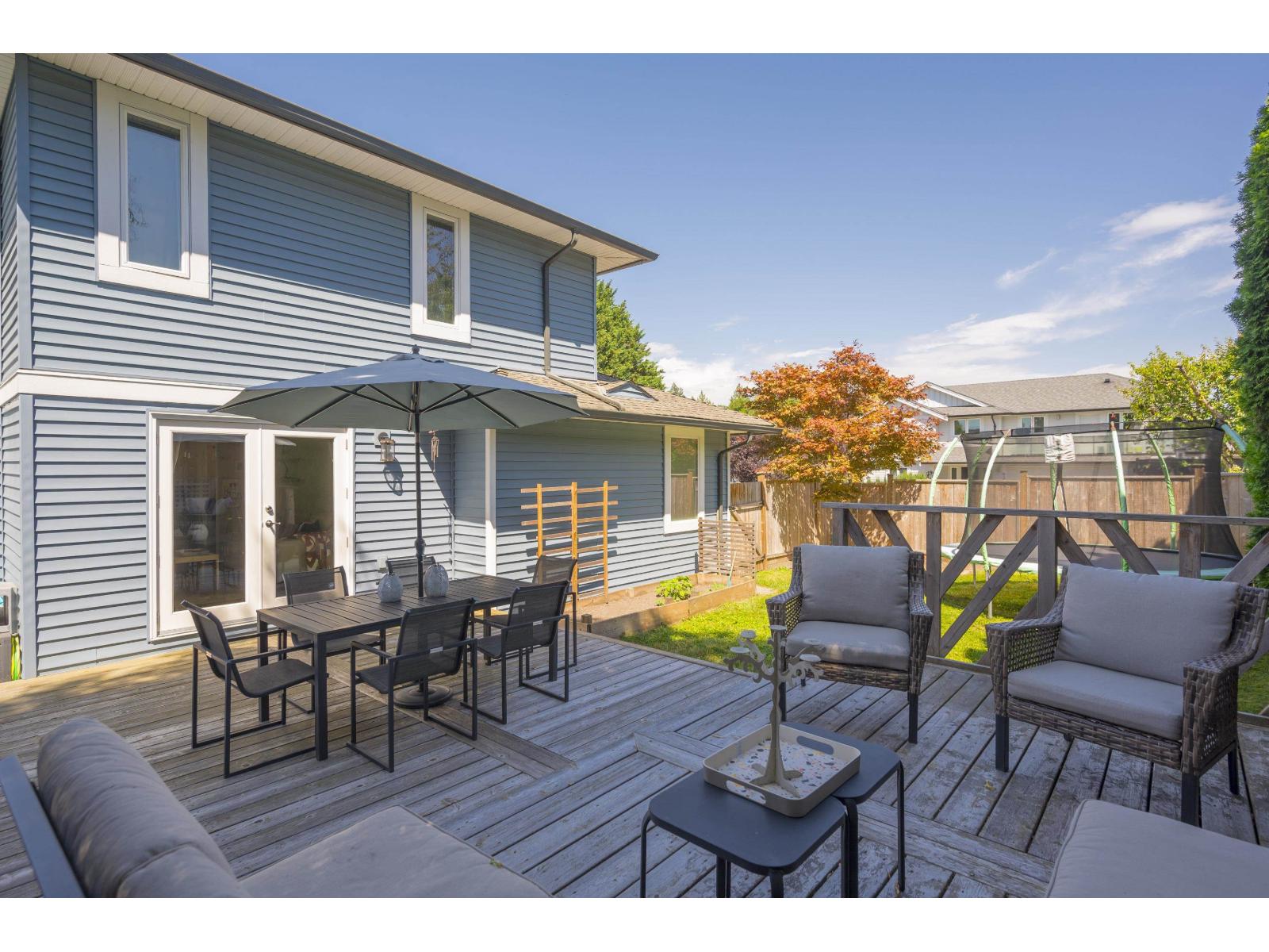 Photo 6 of 9297 211 Street, Langley BC