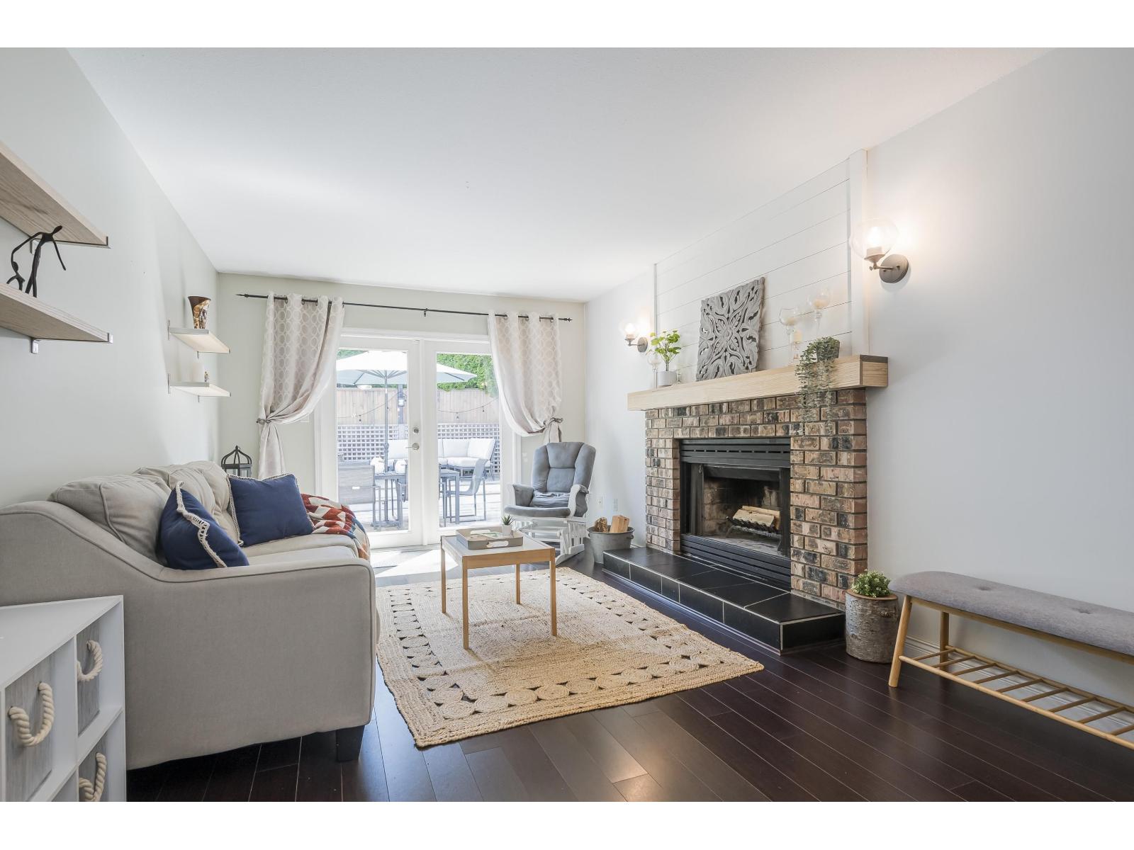 Photo 9 of 9297 211 Street, Langley BC