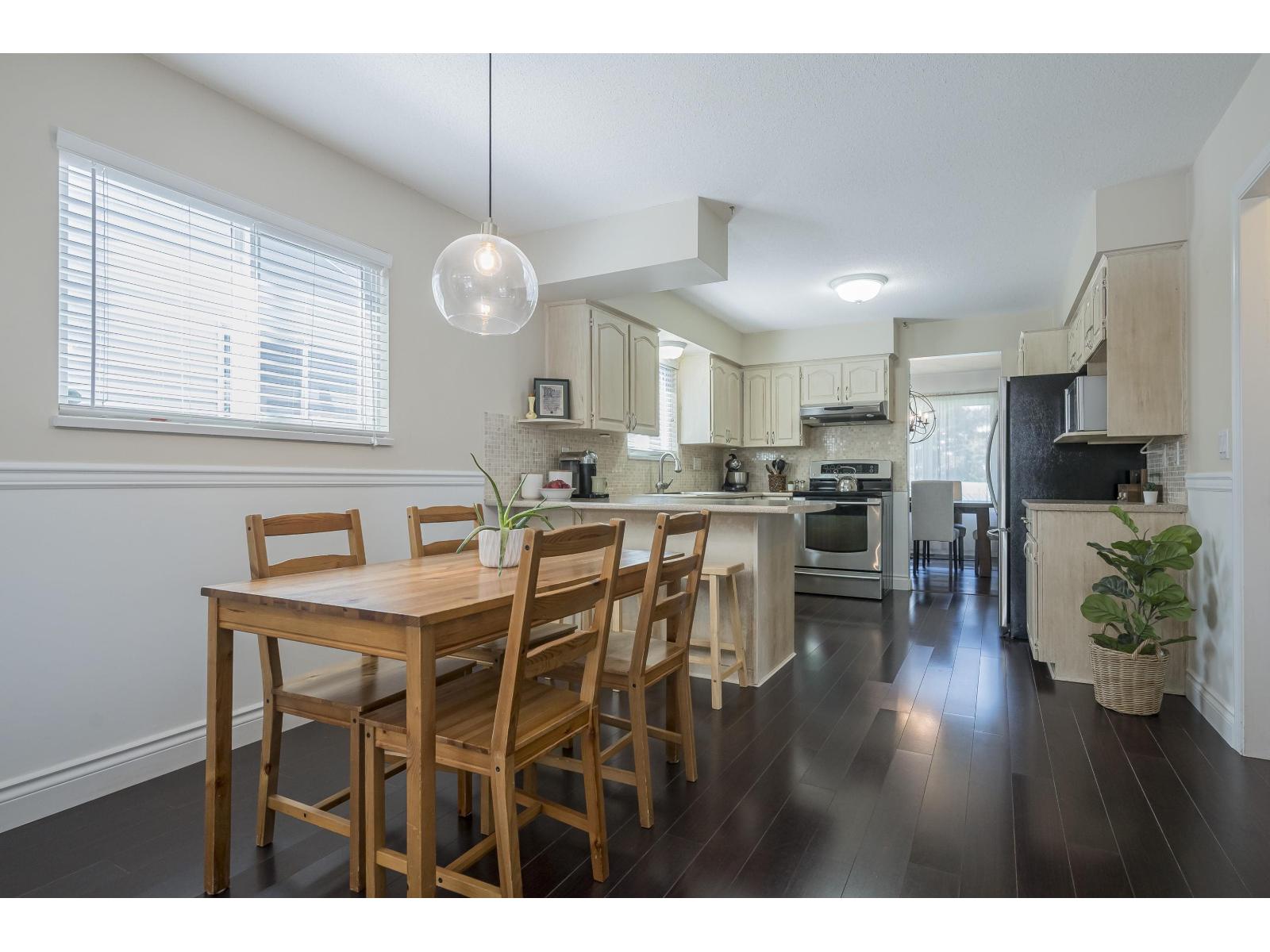 Photo 12 of 9297 211 Street, Langley BC