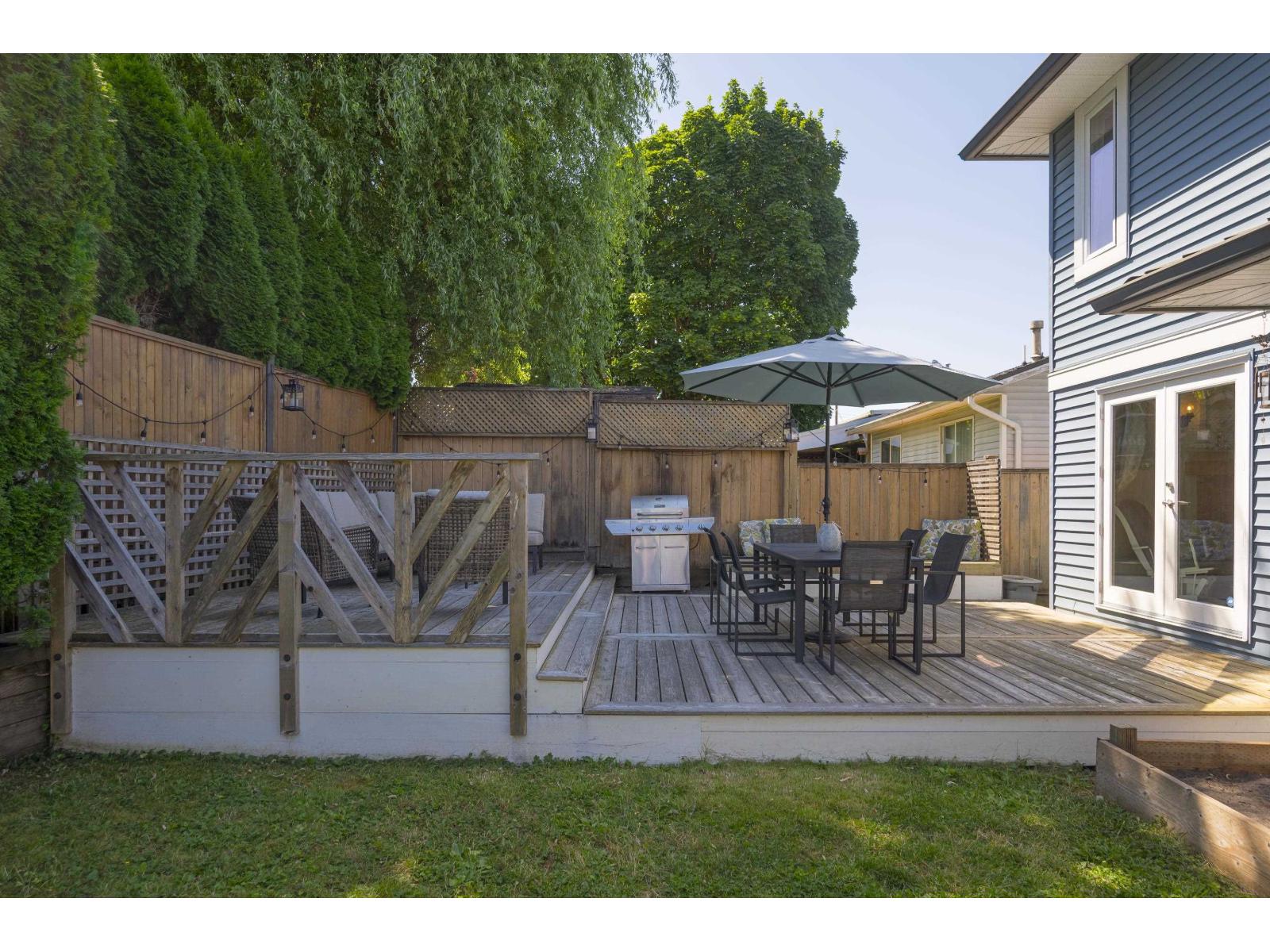 Photo 5 of 9297 211 Street, Langley BC