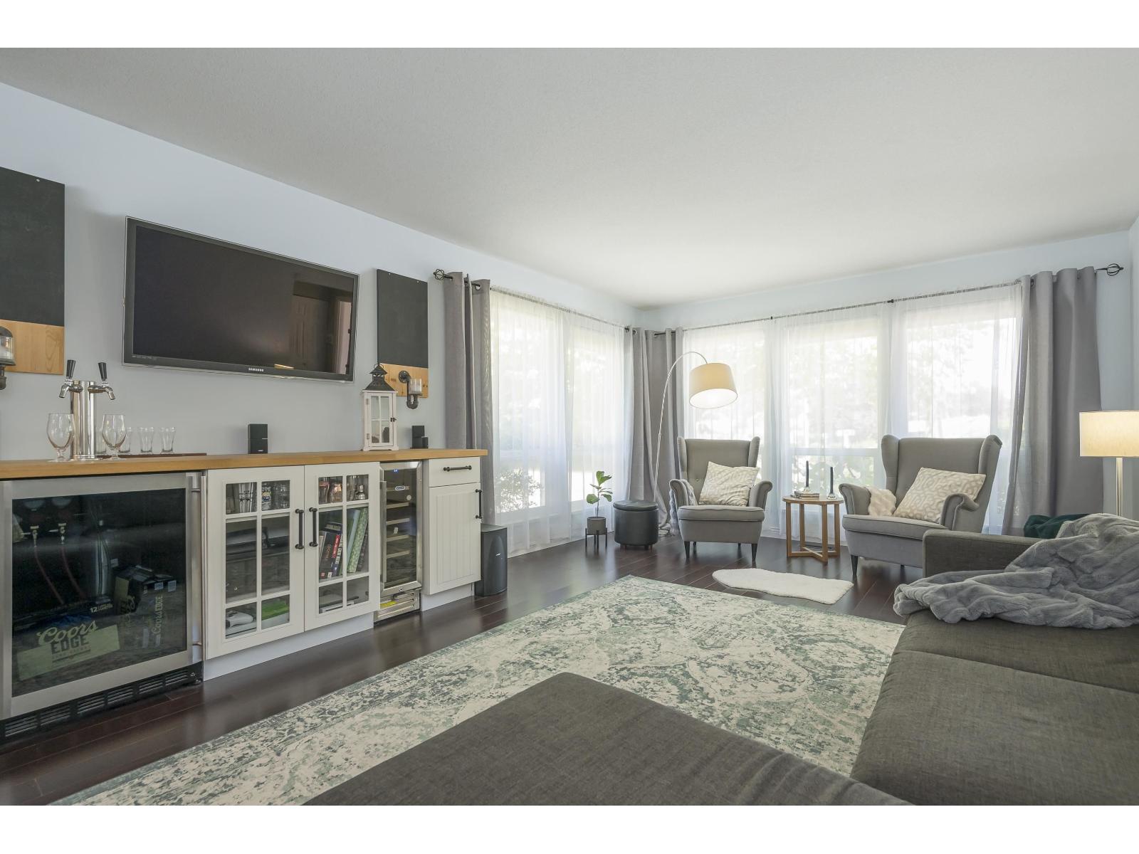 Photo 19 of 9297 211 Street, Langley BC