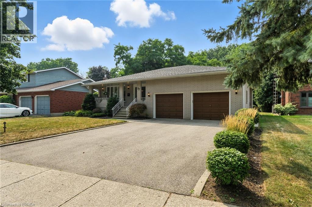 Photo 3 of 77 Glenwood Drive, Brantford ON