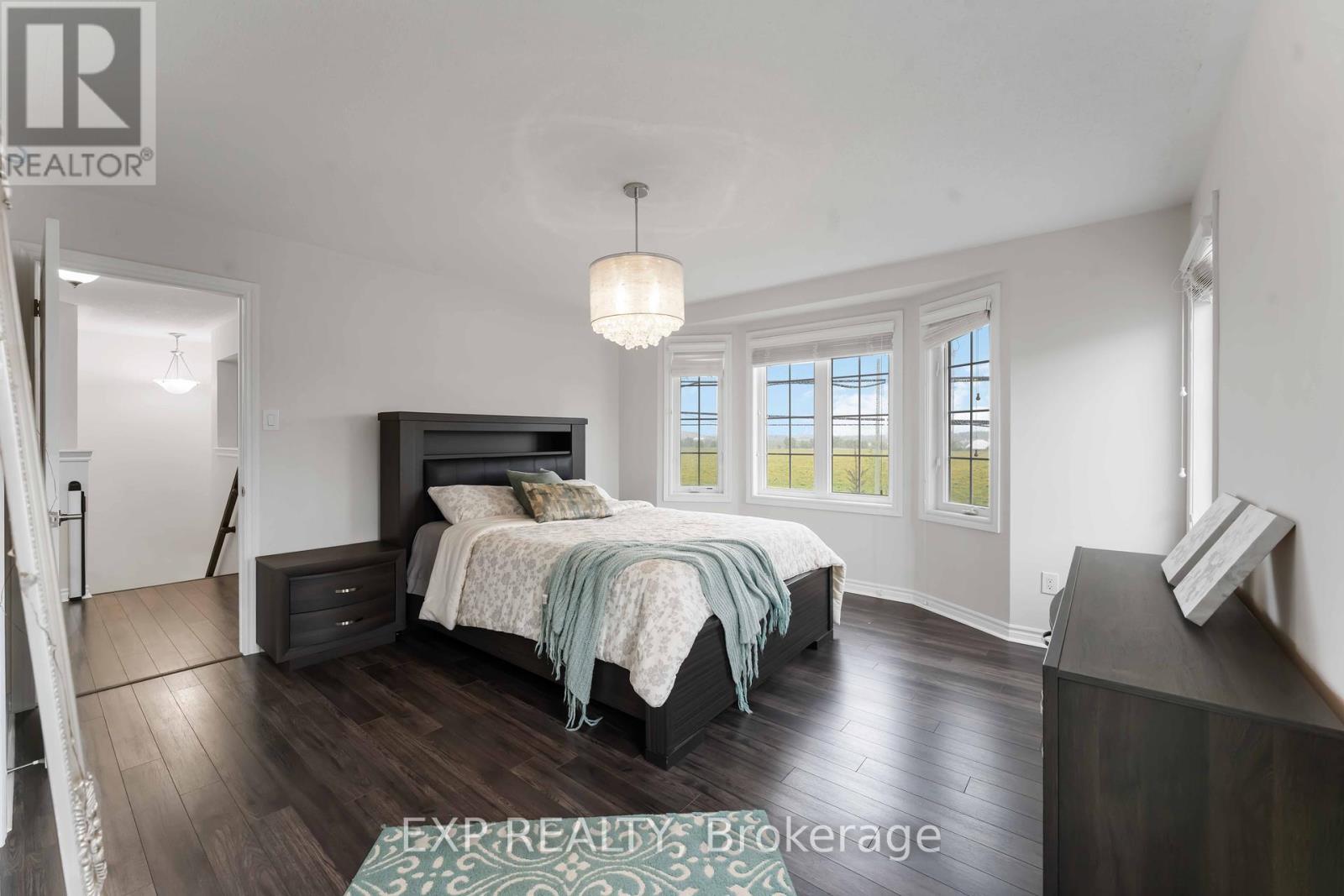Photo 15 of 226 Par La Ville Circle, Ottawa ON