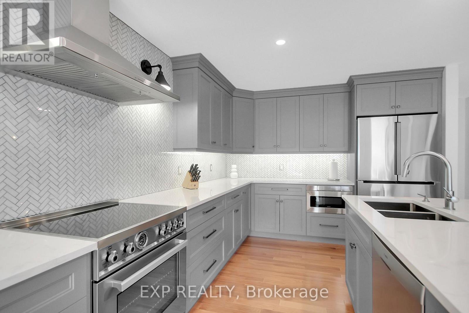 Photo 3 of 6202 Deermeadow Drive, Ottawa ON